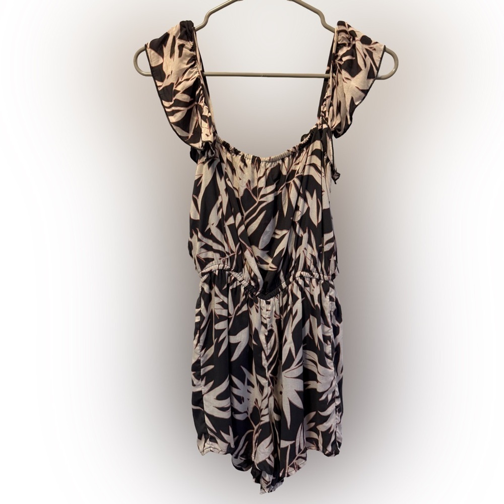Amuse Society Estella Leaf Print Romper, Size S - Picture 4 of 7